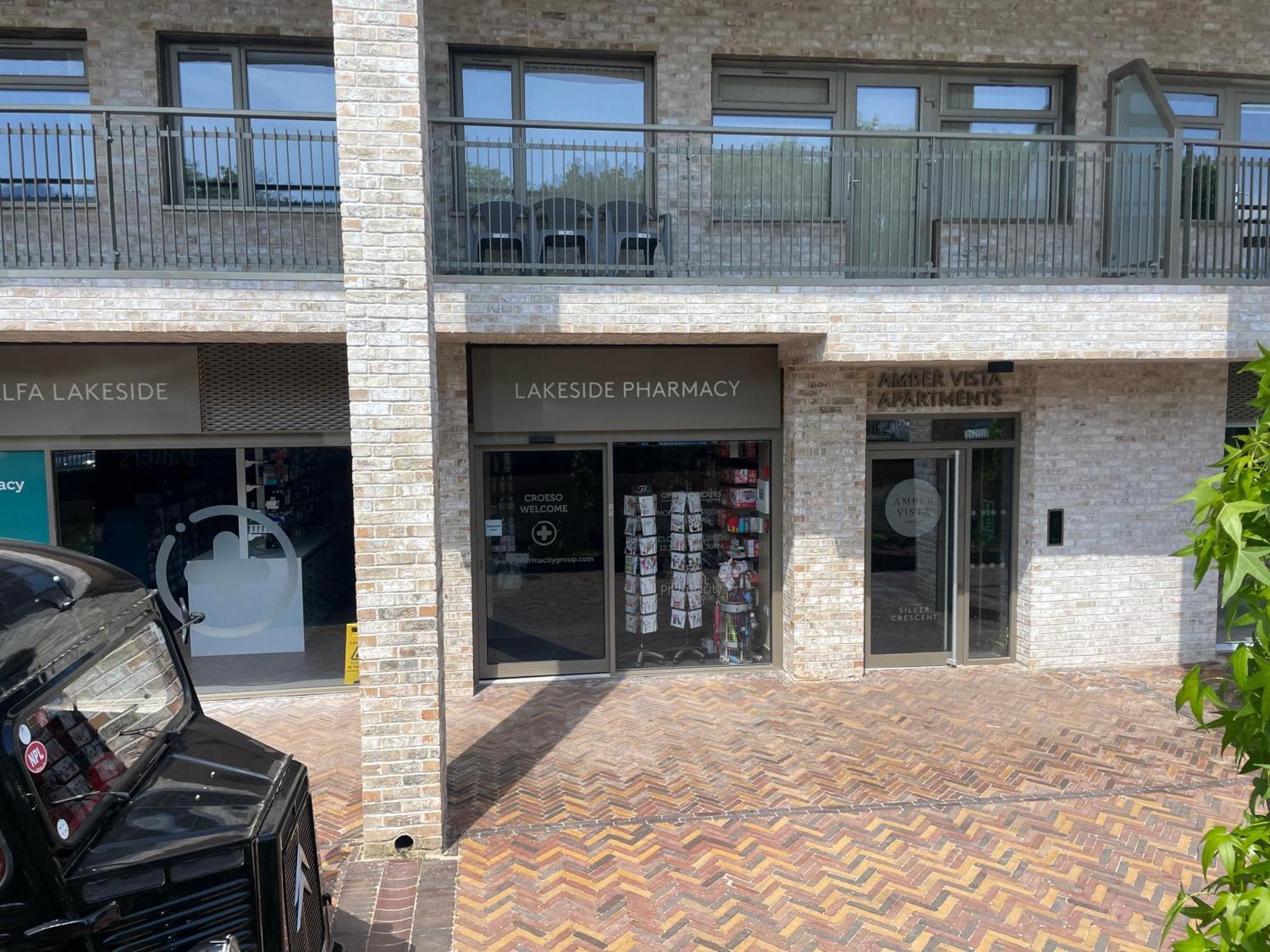 Amber Vista 2 Bedroom Apartments- Supermarket, Coffee Shop, Restaurants & Parking Below Cardiff Eksteriør bilde