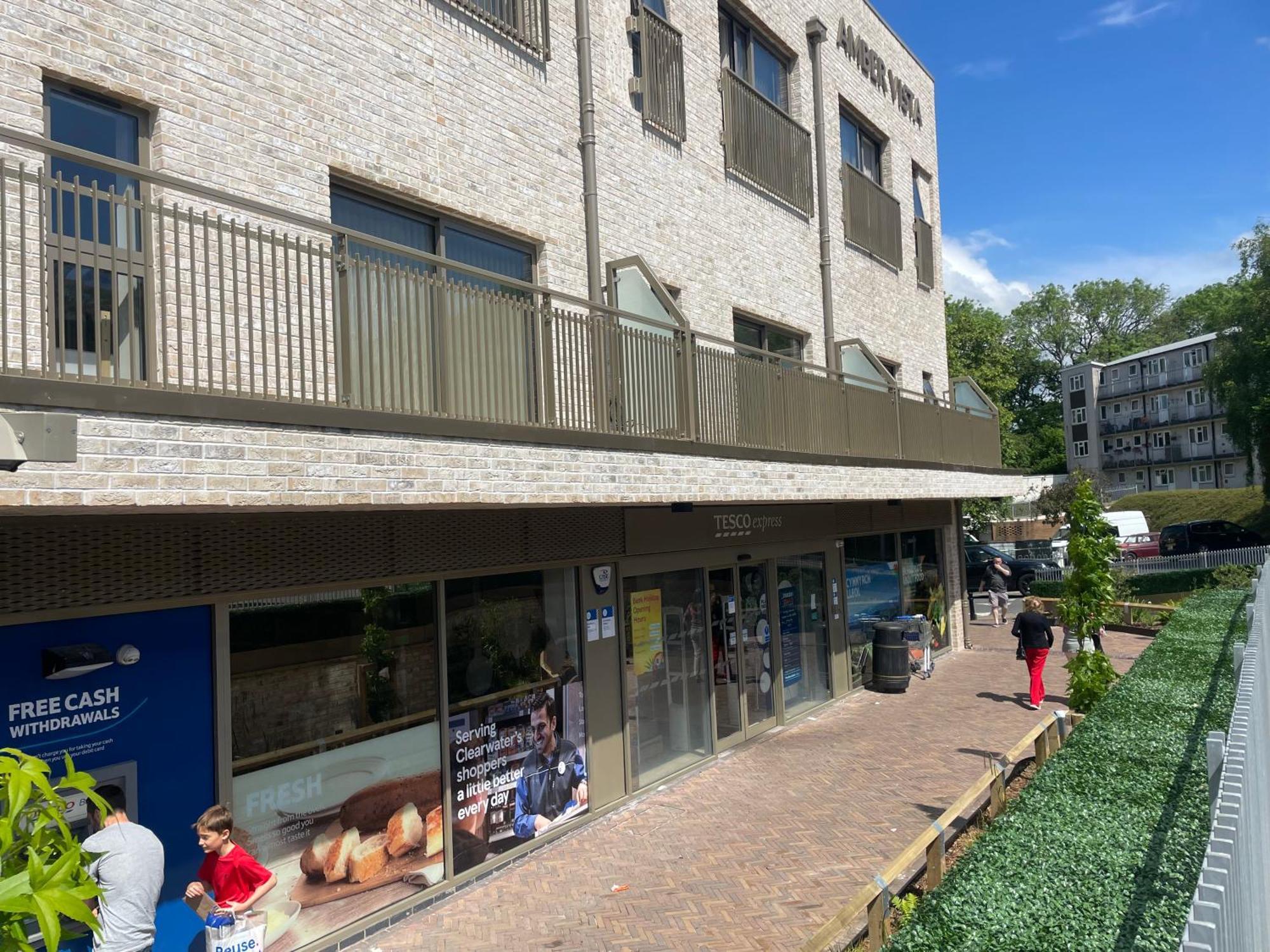 Amber Vista 2 Bedroom Apartments- Supermarket, Coffee Shop, Restaurants & Parking Below Cardiff Eksteriør bilde
